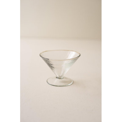 Verre à martini en verre martelé