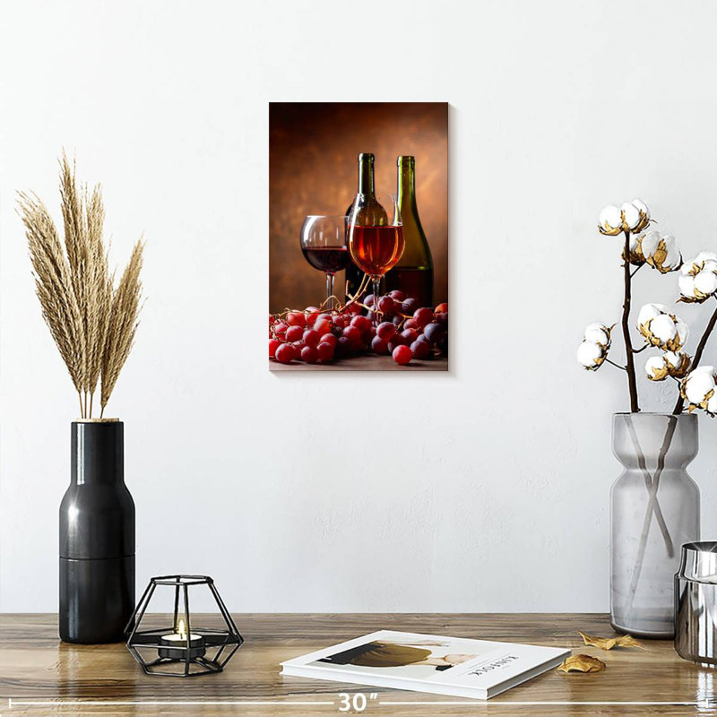 Vin rouge Yarlin, H 12 po x l 8 po