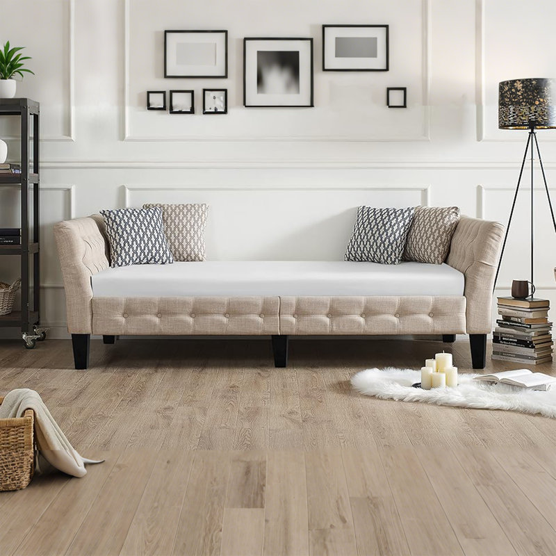 Canapé-lit rembourré en polyester fin capitonné à boutons avec pieds en bois, beige