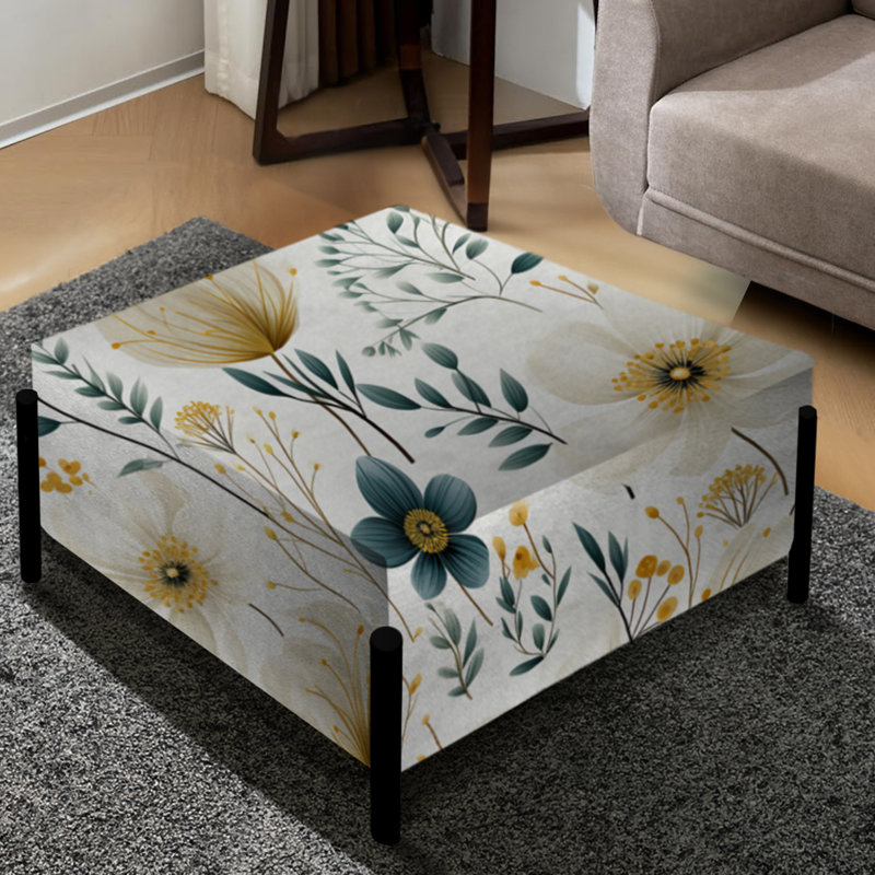 Literie minimaliste blanche et beige à motif floral - Grand repose-pieds carré floral