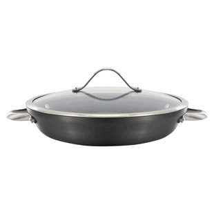 Casserole en aluminium anodisé dur de 12 po avec couvercle Calphalon Signature ™