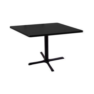 Table piédestal