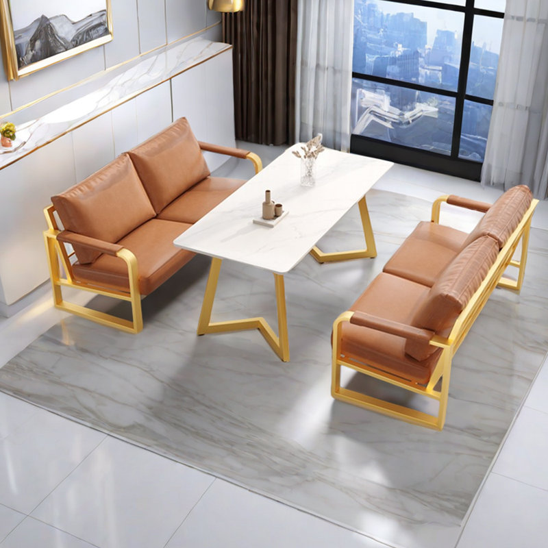 Bancs simples recouverts de café-restaurant