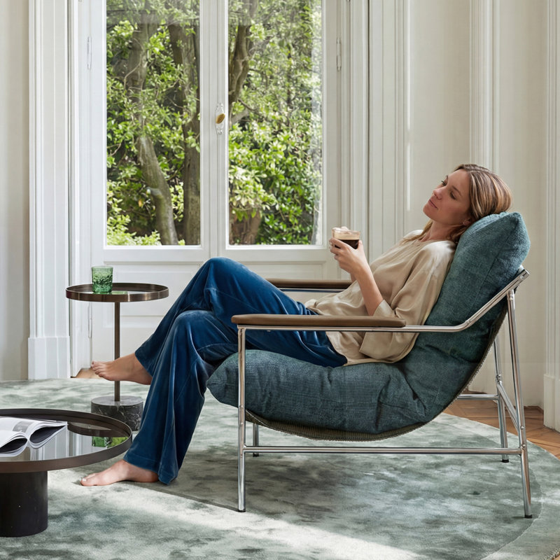 Chaise d'appoint en métal avec coussin