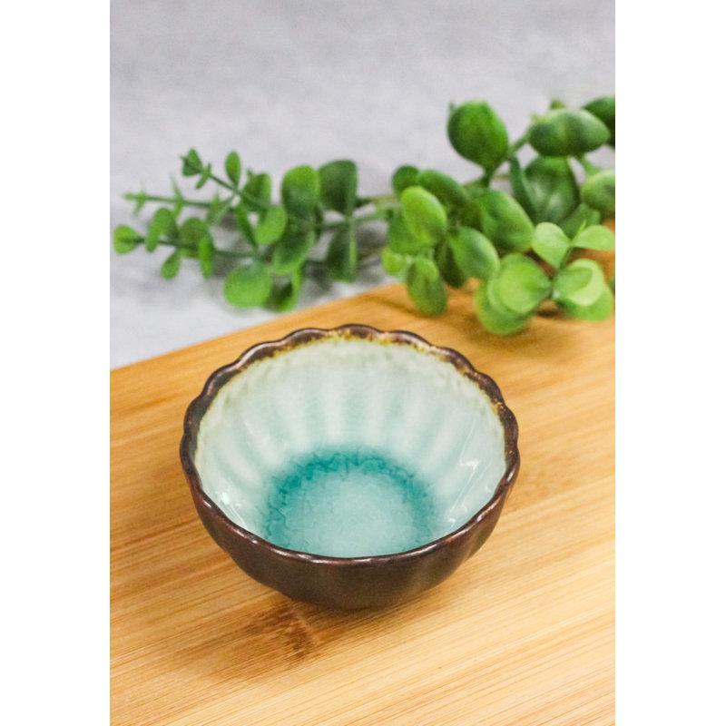 Ensemble de 6 petites assiettes croustillantes Midori Kannyu, 1.5" H x 3" W x 3" D