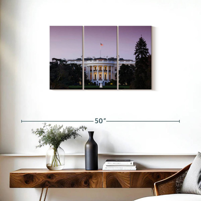 Maison blanche au crépuscule, H 20 po x l 33 po