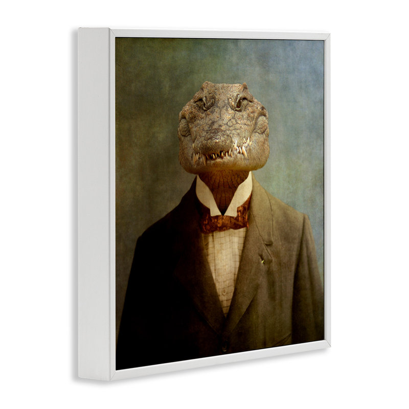 Alligator en costume d'affaires, estampe numérique par Martine Roch, Giclée encadrée blanc bord de mer, H 24 po x l 24 po