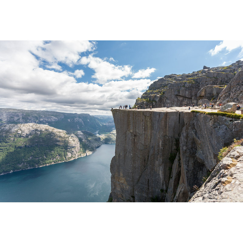 Colbie Pulpit Rock At Lysefjorden - photographie sur toile tendue, H 8 po x l 12 po