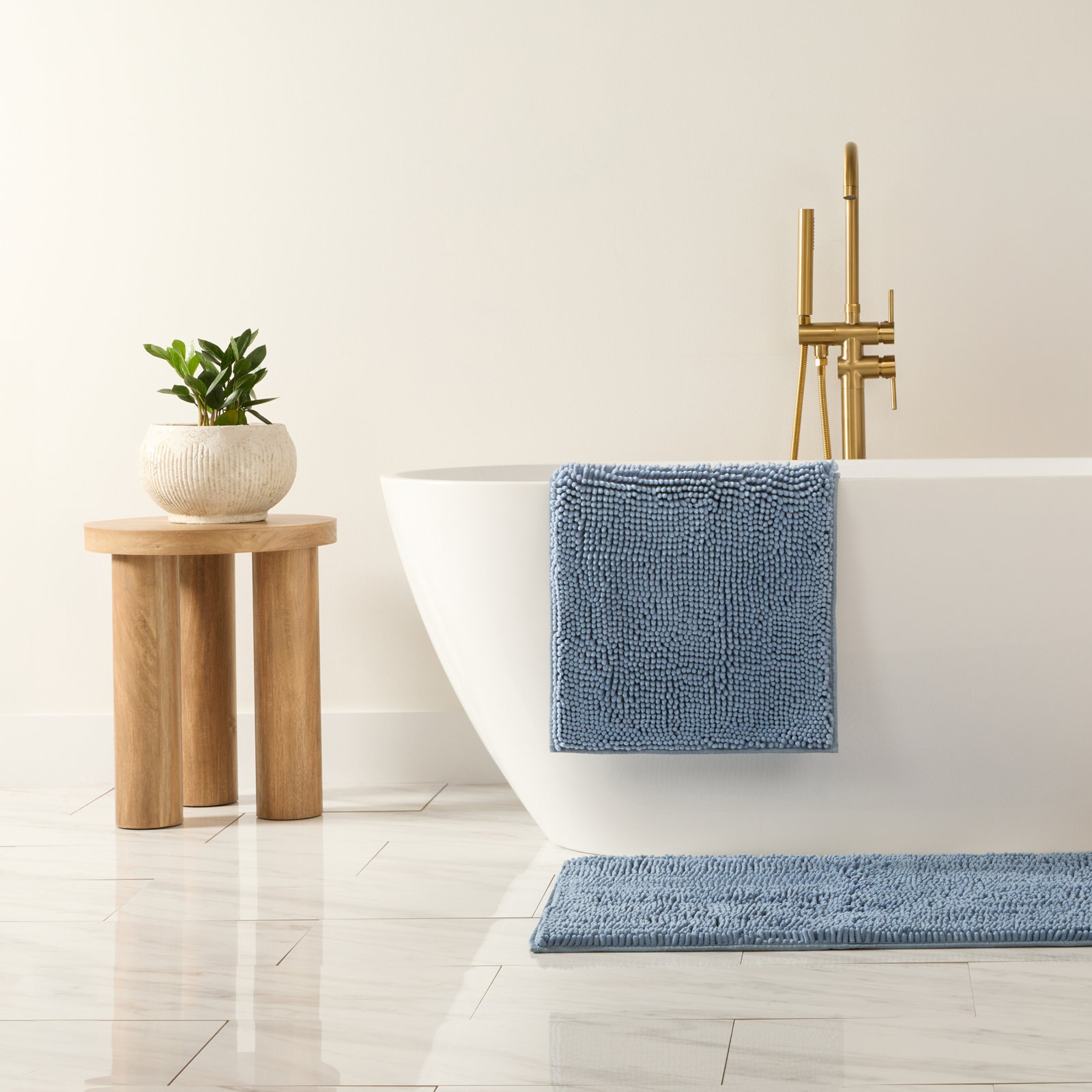 Chenille Bath Mat, Single - 34" L x 21" W, Light Blue