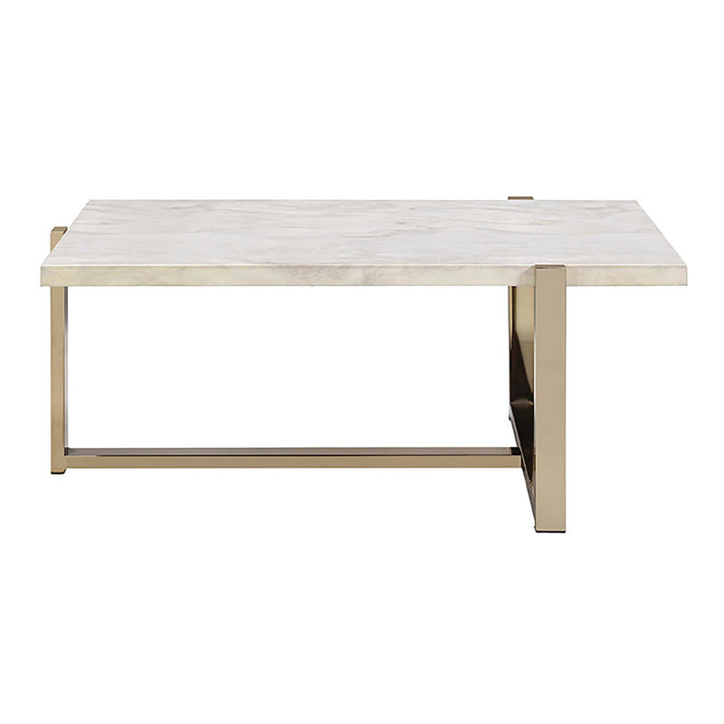Table basse blanche et champagne