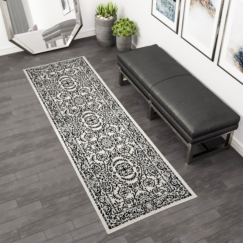 Clinetta Floral Indoor Rug, Runner 2'6" x 9'8"