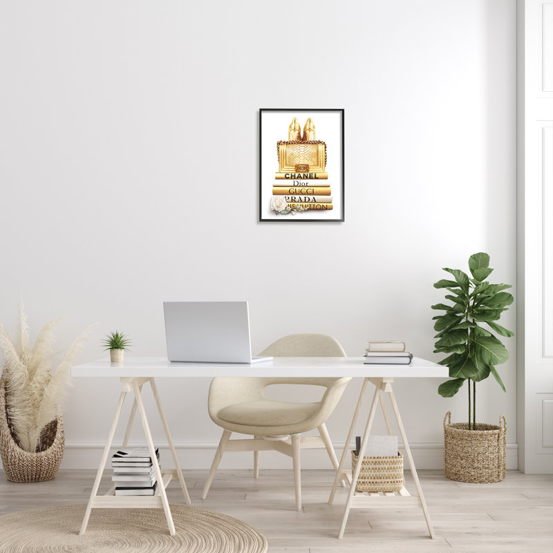 «Divine Golden Fashion Purse» par Glam Designer, H 20 po x l 16 po, Giclée encadrée noir minuit