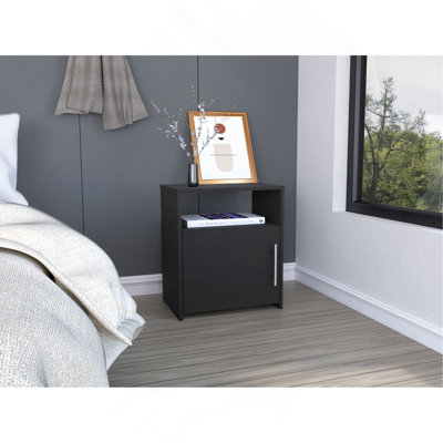 Table de chevet Cuarzz, une armoire, finition wengé noir