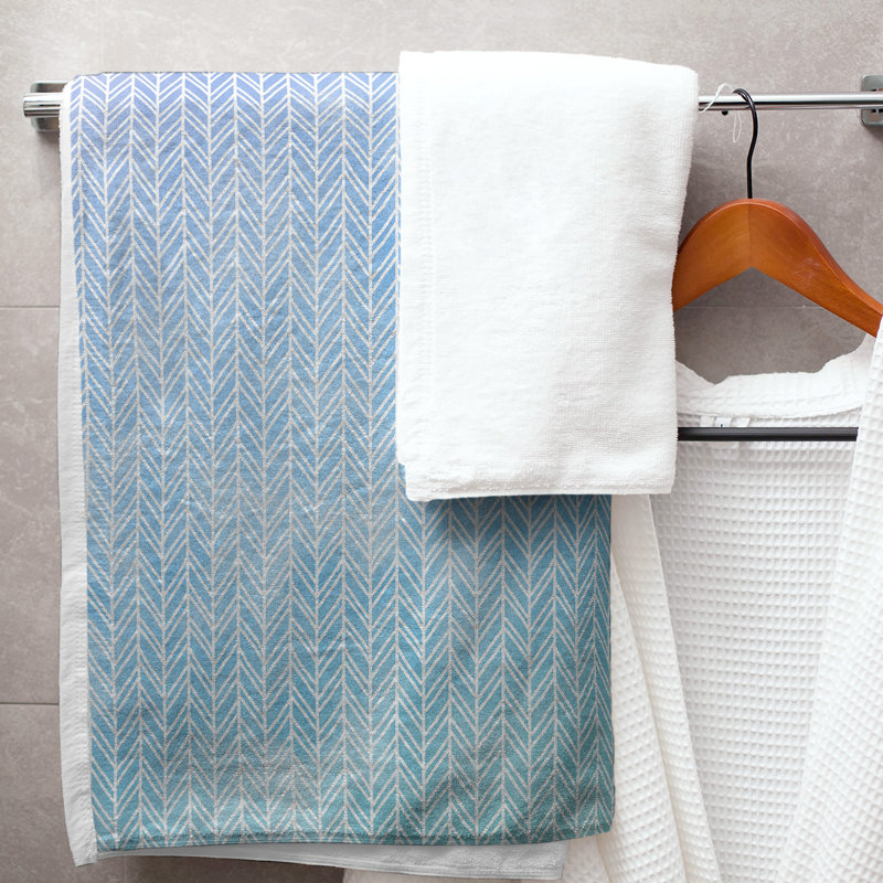 Serviette de bain à chevrons, Bleu/rose/vert