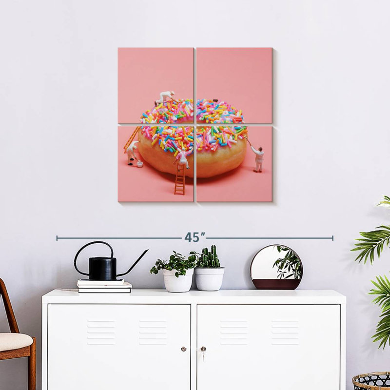 Yarlin Doughnut Construction, 26" H x 26" W