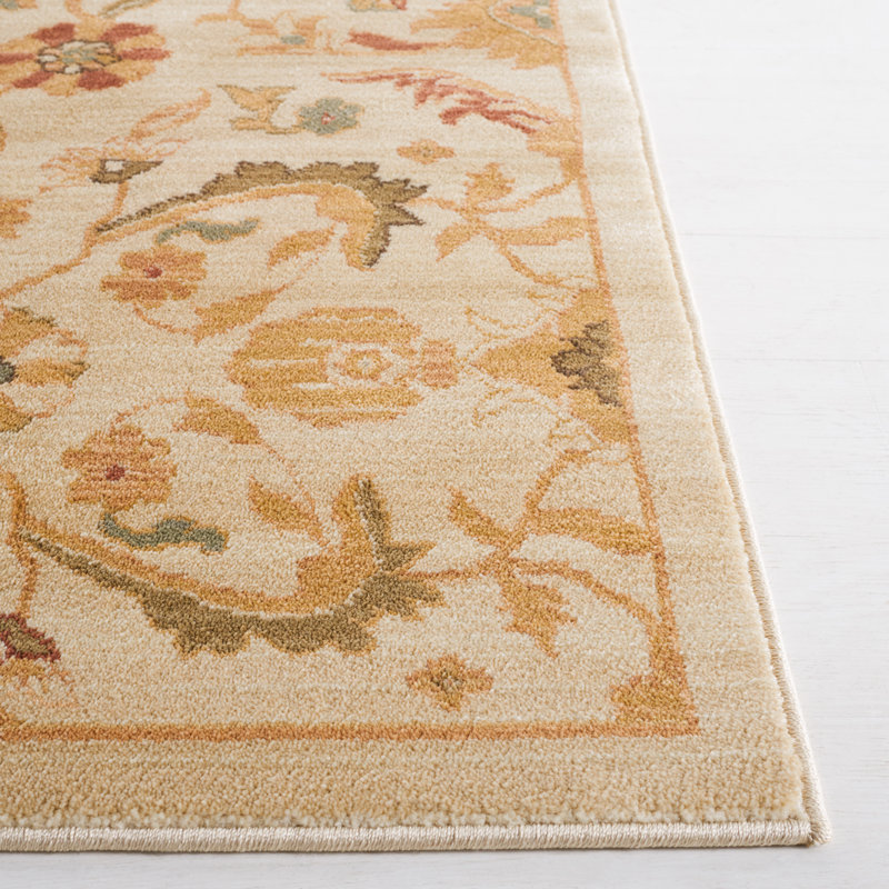 Floral Area Rug in Cream/Golden, Rectangle 5'1" x 7'6"