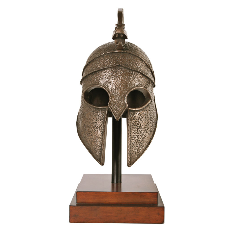Sculpture de casque de combat macédonien