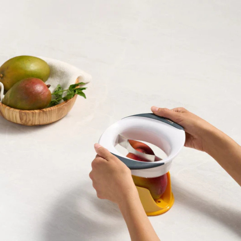 Zyliss 3-in-1 Mango Slice, Peel & Cutter Tool