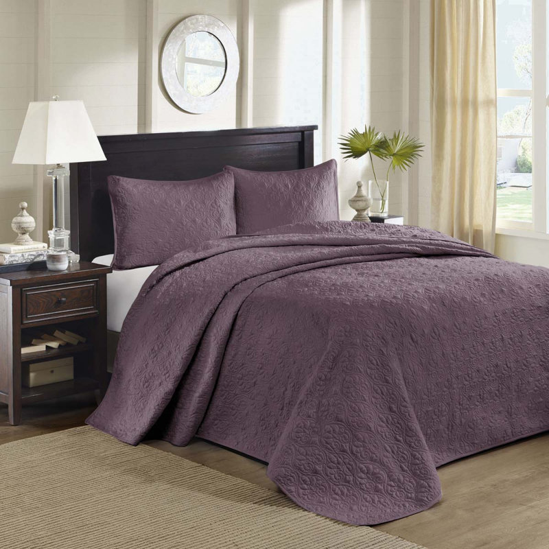 Reversible Set, Full/Queen Quilt + 2 Standard Pillow Shams, Purple