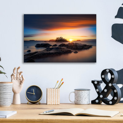 Art mural en verre Latitude Run® «I Am A Rock I Am An Island» par Rick Berk