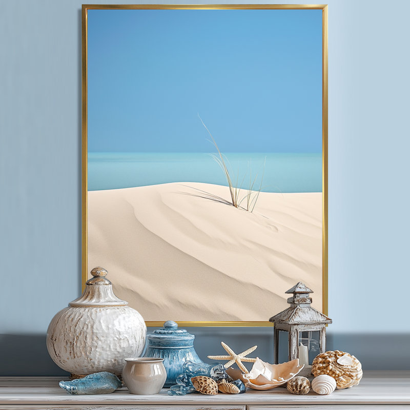 White Dune Solitude sur toile, H 32 po x l 16 po x P 1 po, Cadre flottant doré