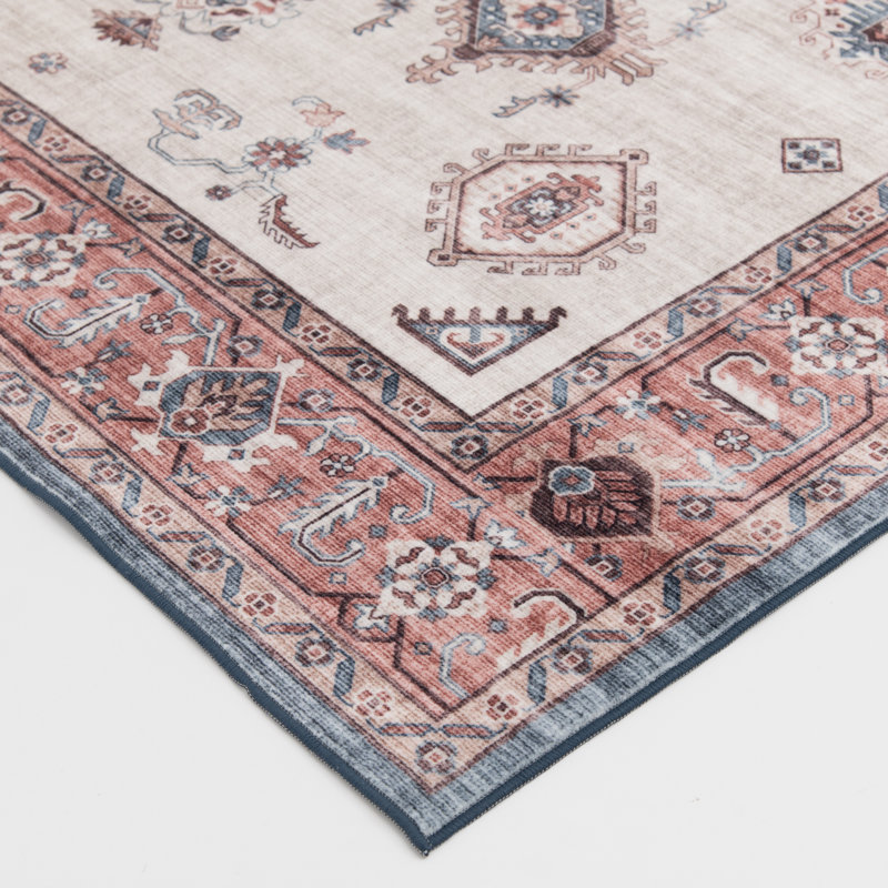 Guitta Washable Oriental Indoor Rug, Rectangle 5' x 7'