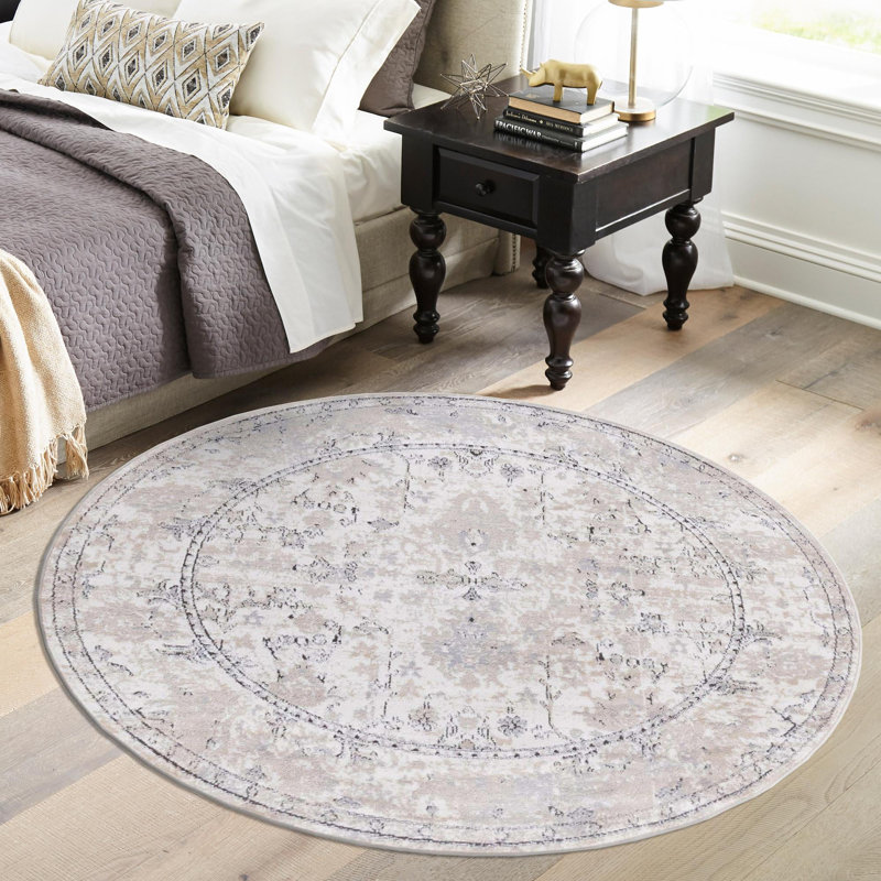 Geddis Oriental Indoor Rug, Round 5'3"