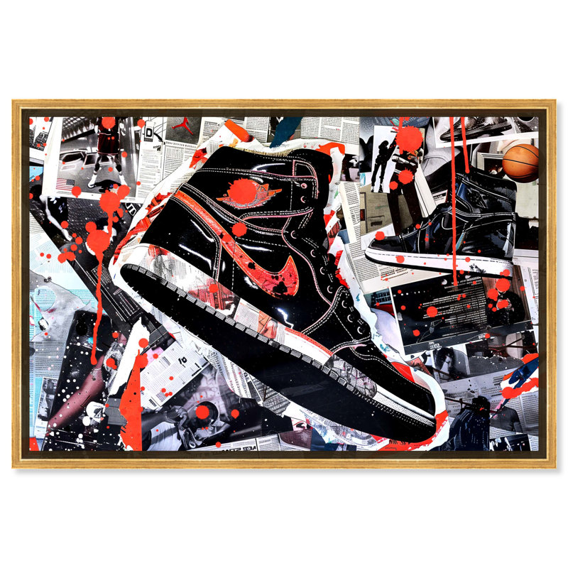 Art mural Splatter Sneaker Collage II par Notoriart, Cadre doré, H 11 po x l 16 po