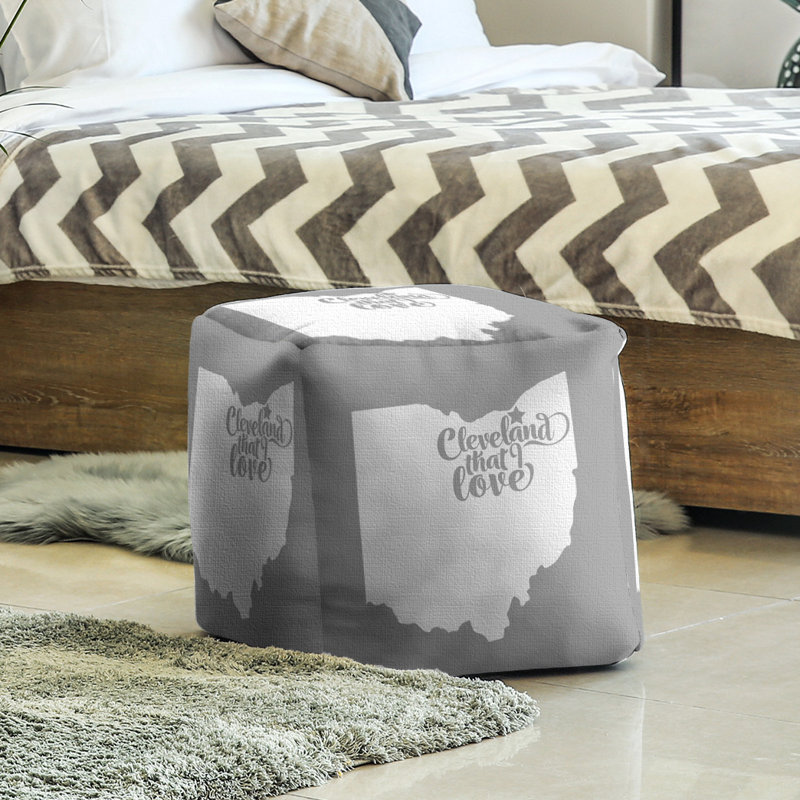 Repose-pieds cube cleveland ohio, Gris