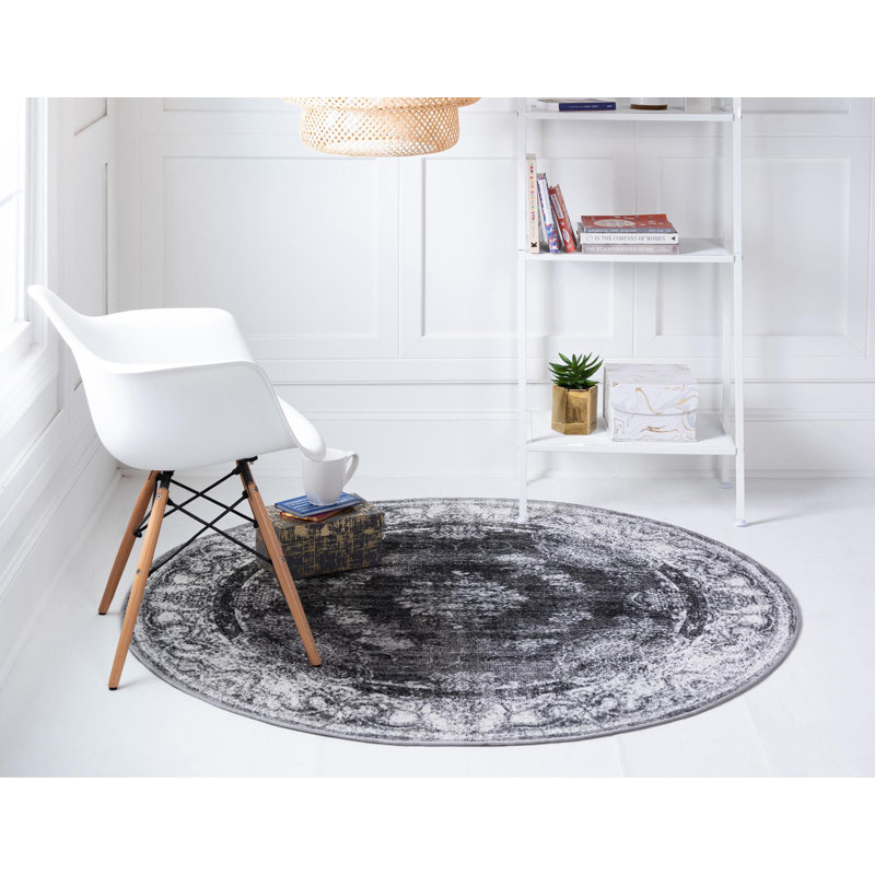 Clevinger Oriental Indoor Rug, Round 7'10"