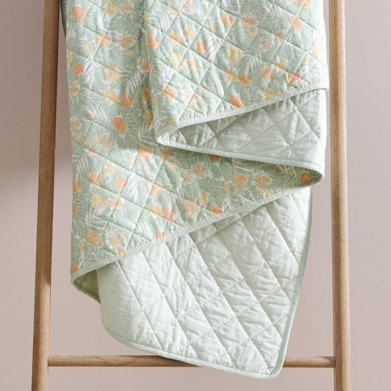 Pineapple Bloom Quilt, Green/Yellow, Queen Quilt + 2 Standard Shams