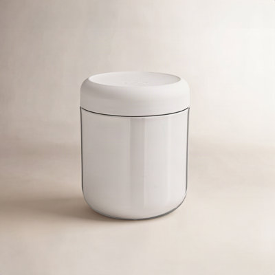 Leo 16.96oz Food Storage Container