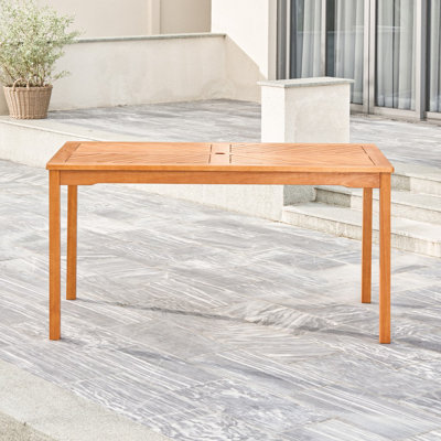 Table de salle à manger en bois