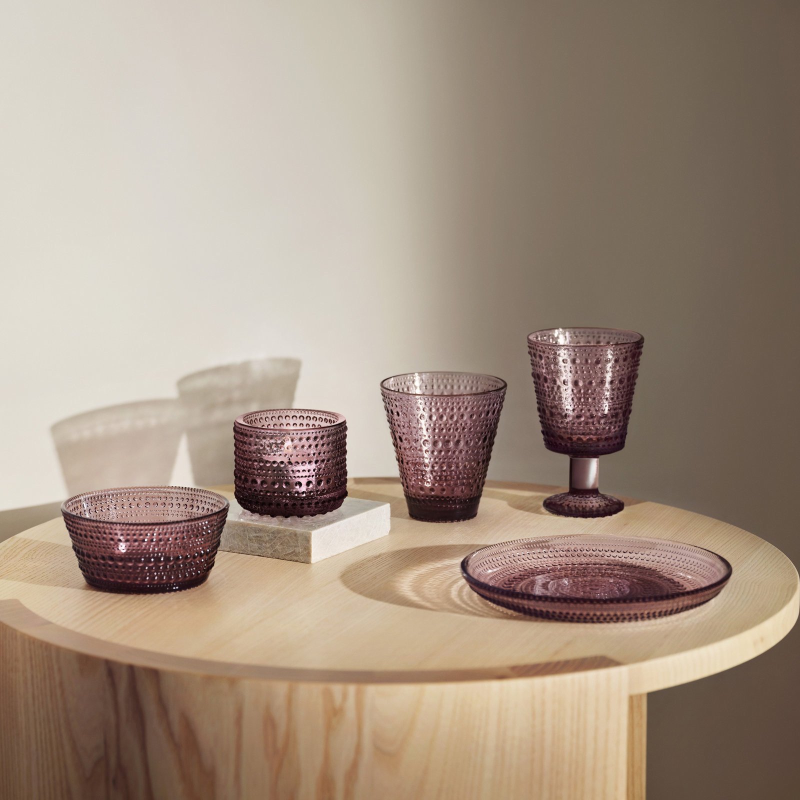 Kastehelmi 6.69" Appetizer Plate, Purple