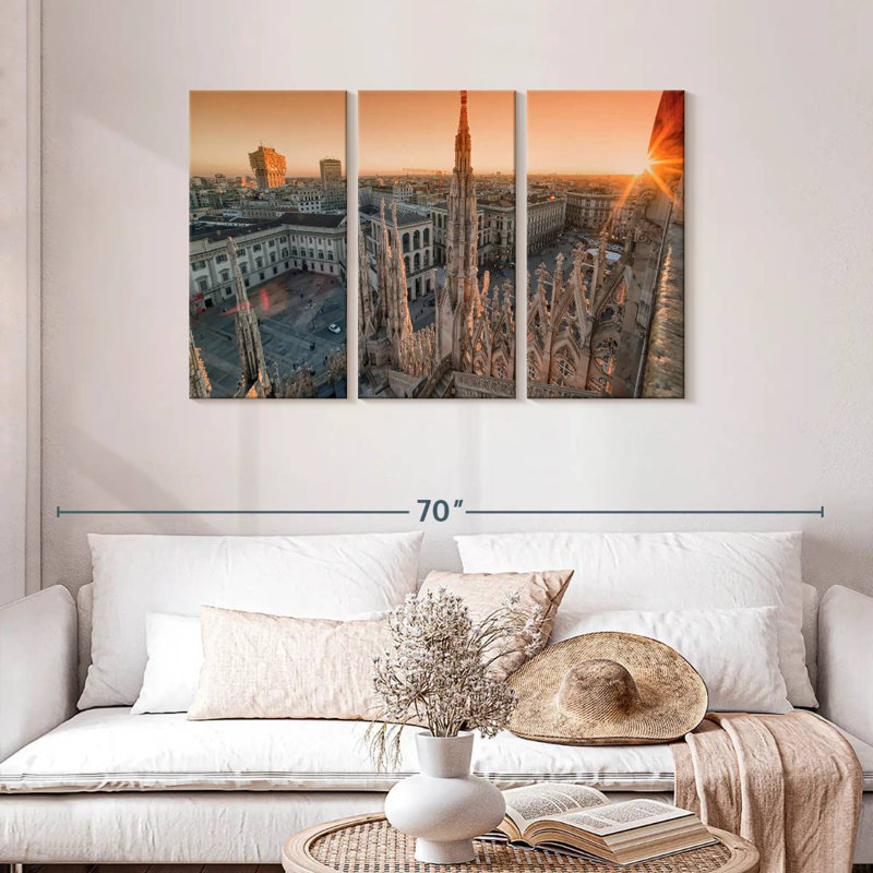 Coucher de soleil sur la place Milan, H 28 po x l 45 po