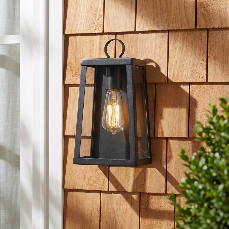 Bescott Middlebury Wall Light