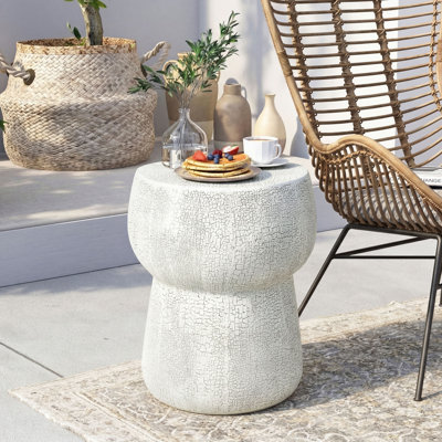 Table d'appoint pour l'extérieur avec processus de fissuration, table basse en béton Morden avec table d'appoint extérieure en forme de tonneau, tabourets de jardin pour patio, jardin, cour