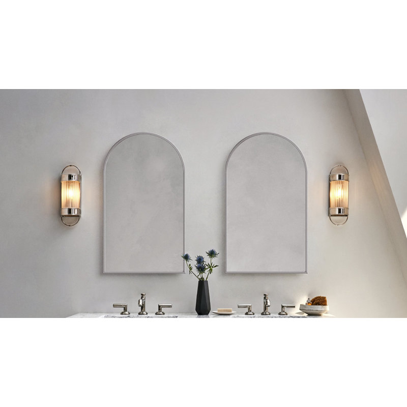 Miroir arqué, Acier inoxydable poli