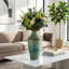 Vase en métal moderne avec motif géométrique