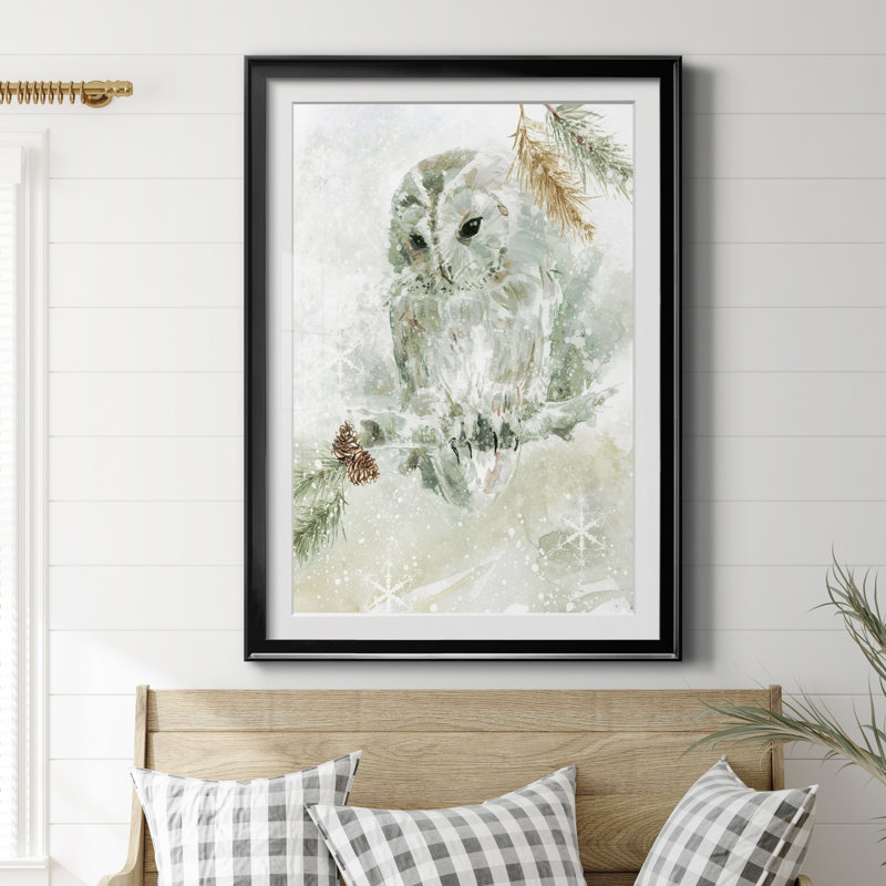 Winter Lodge Owl - Reproduction d'art graphique sur papier encadré, Papier noir, H 26,5 po x l 36,5 po x P 1,5 po