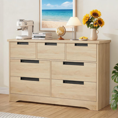 Commode 7 tiroirs pour la chambre à coucher, commode moderne 55 po avec poignées intégrées, organisateur de commode en bois pour le salon, la chambre de bébé, le couloir.