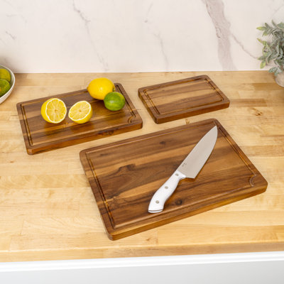 Hespera Handcrafted Acacia Wood Grain Reversible Cutting Board with Juice Grooves and Built-In Handle, Brown (Set of 3)