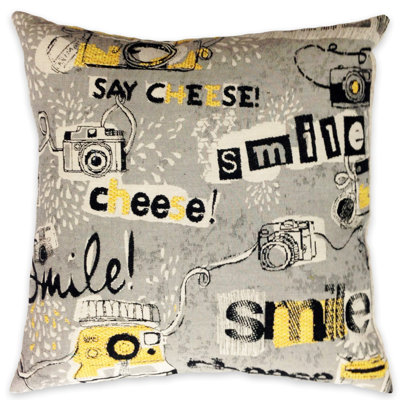 Sarkis Selfie Linen 18" Throw Pillow