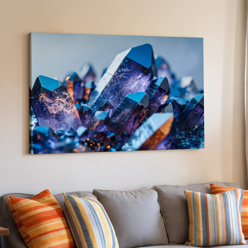 Toile, vue rapprochée d'une grappe complexe d'art mural éclatant, cristaux multicolores présentant des formes angulaires nettes sur toile