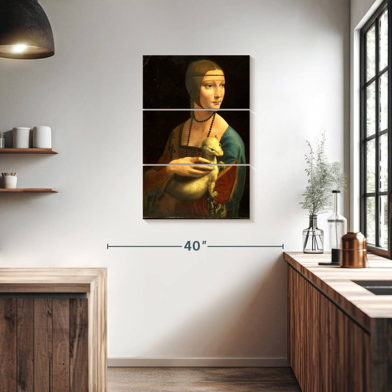 Leisha avec un portrait d'hermine, H 38 po x l 24 po