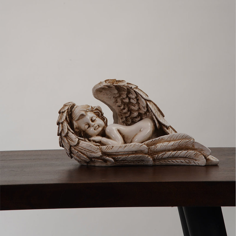 Figurine / sculpture Alberga