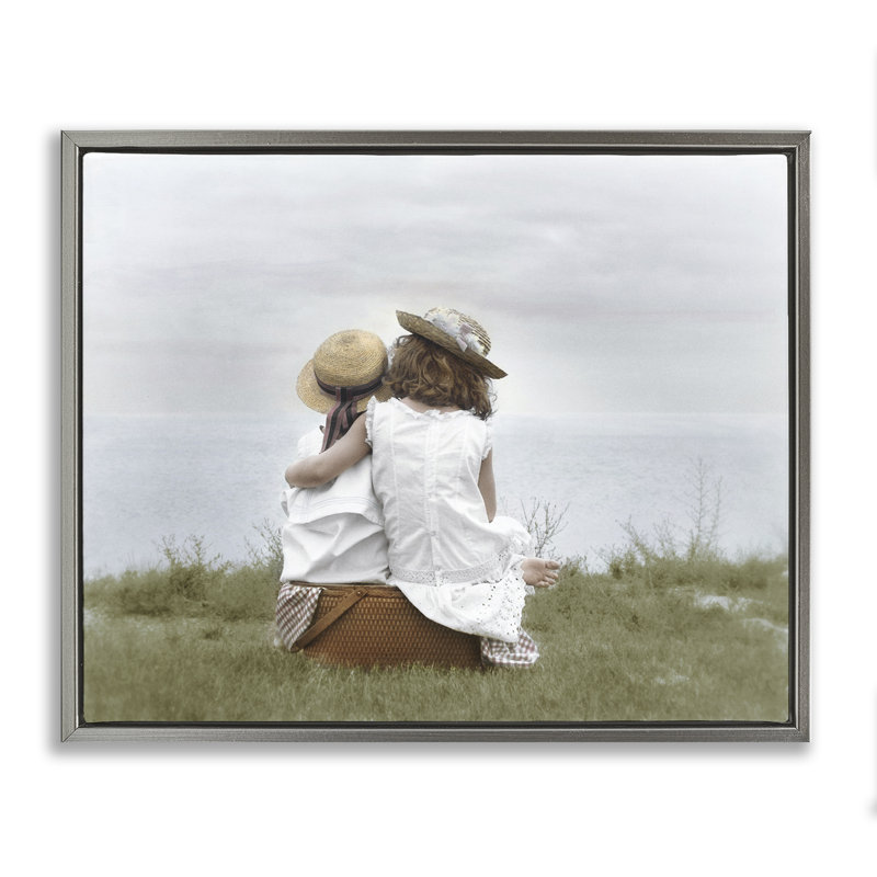 Cadre flottant Friends by The Ocean, design par Kendra Dew, H 25 po x l 31 po, Cadre flottant gris lustré