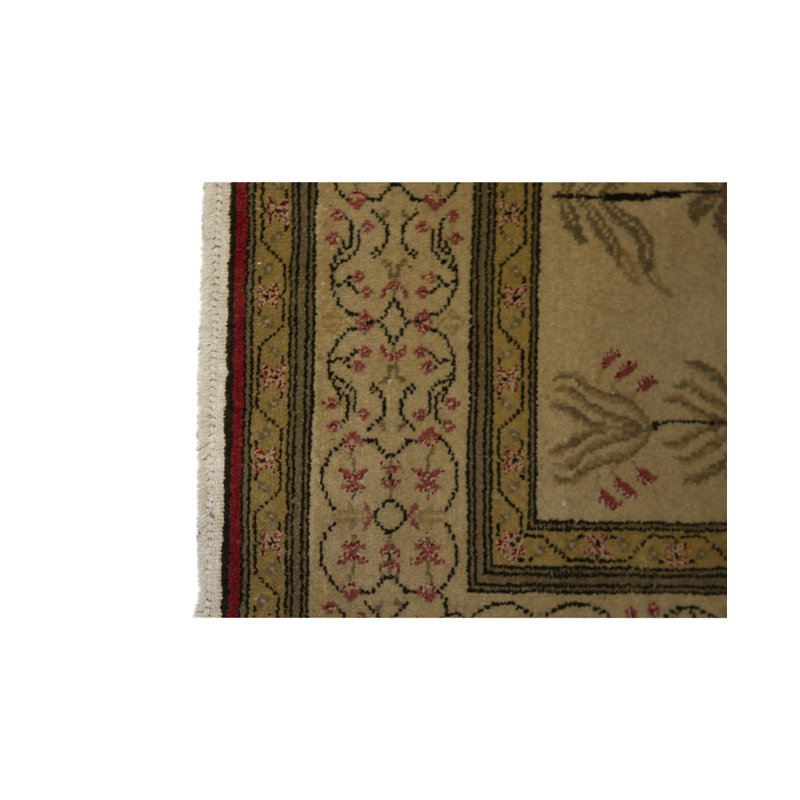 Hand-Knotted High-Quality Beige Area Rug