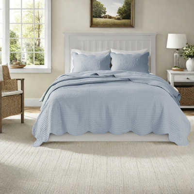 Elegant Scalloped Quilt Bedding Sets, Microfiber King/cal King, Cottage Style
