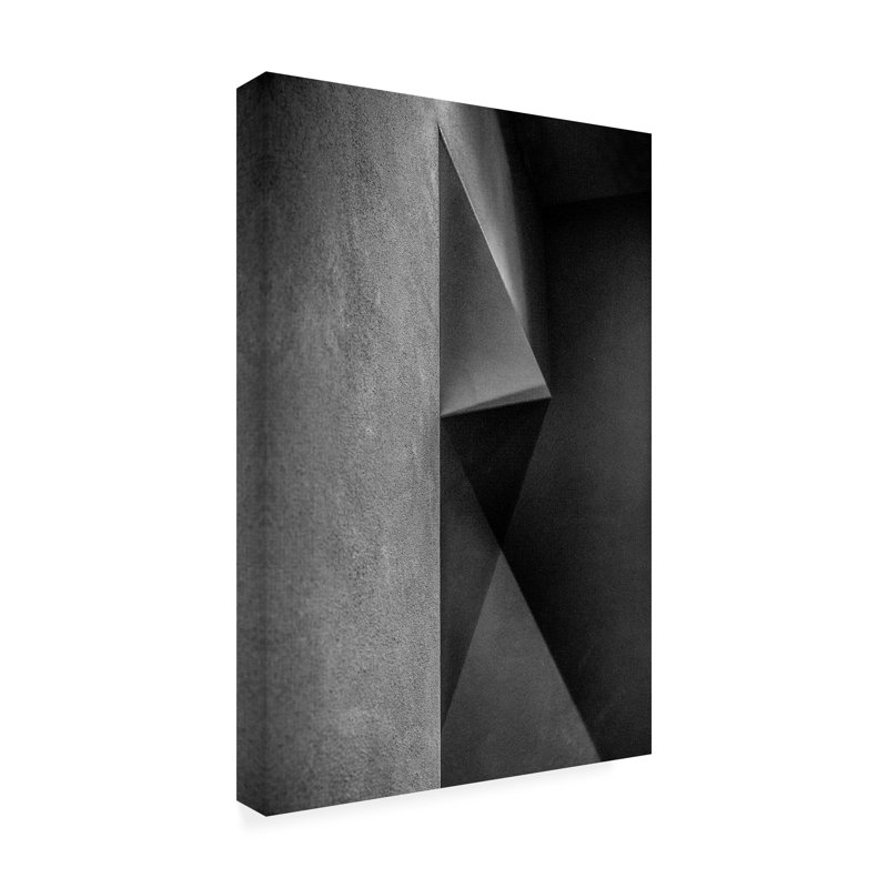Contemporary, 22" W x 32" H